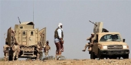 القوات الحكومية تحاصر مدينة موزع من ثلاثة محاور غربي تعز