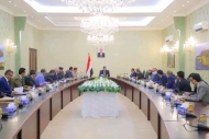 مجلس الوزراء ينتقد استمرار الصمت الأممي والدولي أمام الرفض الحوثي لتنفيذ بنود الهدنة