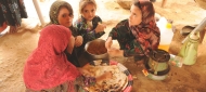 كارثة إنسانية تخيم على آلاف الأسر النازحة في مأرب