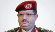 وزير الدفاع يعقد اجتماعه الأول في العاصمة المؤقتة عدن