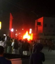 الحكومة الشرعية: خلايا إرهابية تقف وراء التفجير الذي استهدف قوة أمنية في مدينة سيئون
